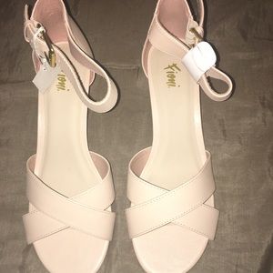 Fioni light pink wedges, never worn